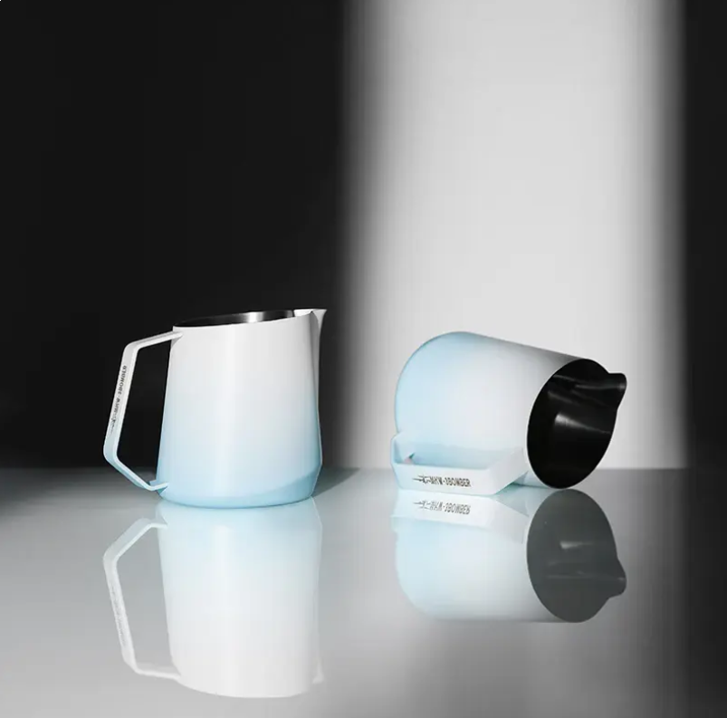 MHW-3BOMBER GT Degrade Mavi Süt Potu - 600 ml Pitcher